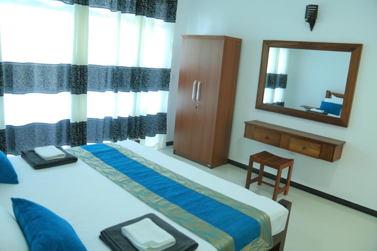 Sri Villa Rest Хиккадува Экстерьер фото