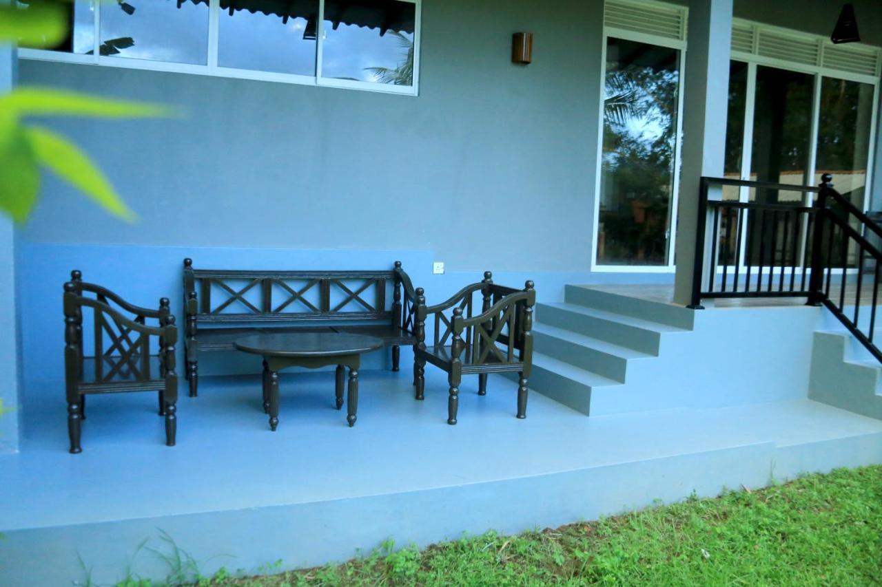 Sri Villa Rest Хиккадува Экстерьер фото
