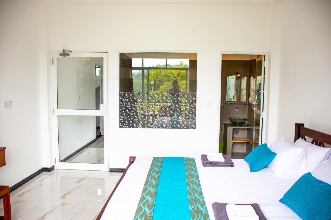 Sri Villa Rest Хиккадува Экстерьер фото