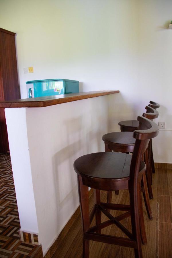 Sri Villa Rest Хиккадува Экстерьер фото