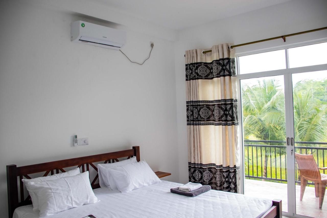 Sri Villa Rest Хиккадува Экстерьер фото