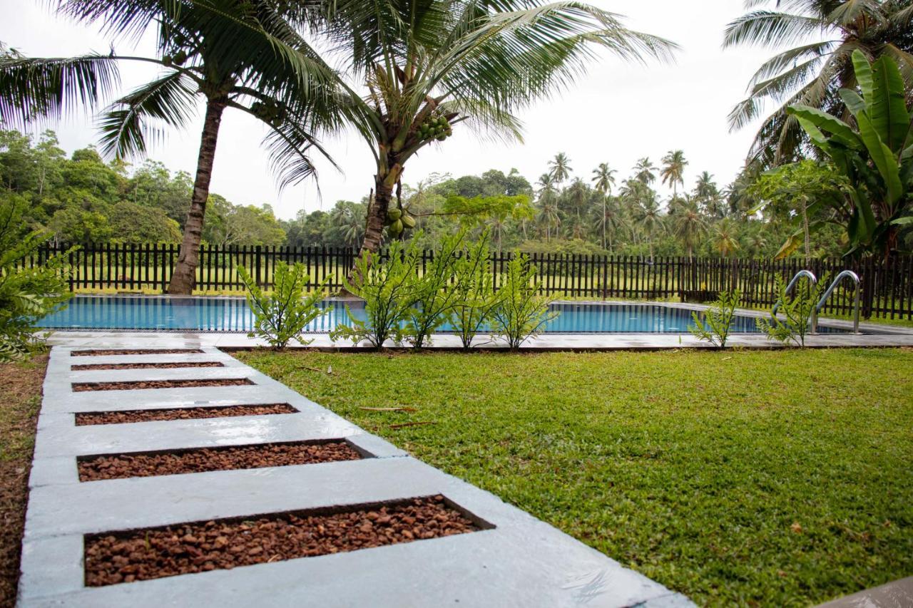 Sri Villa Rest Хиккадува Экстерьер фото